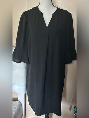Rumia Black Shift Dress with Ruffle Short Sleeves